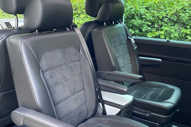 Riga Airport Private Transfer by Premium VAN - Reliable Pickup at Riga Airport with Meet & Greet Service