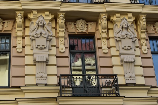 Riga Art Nouveau walking tour - Comparing Similar Experiences in Riga
