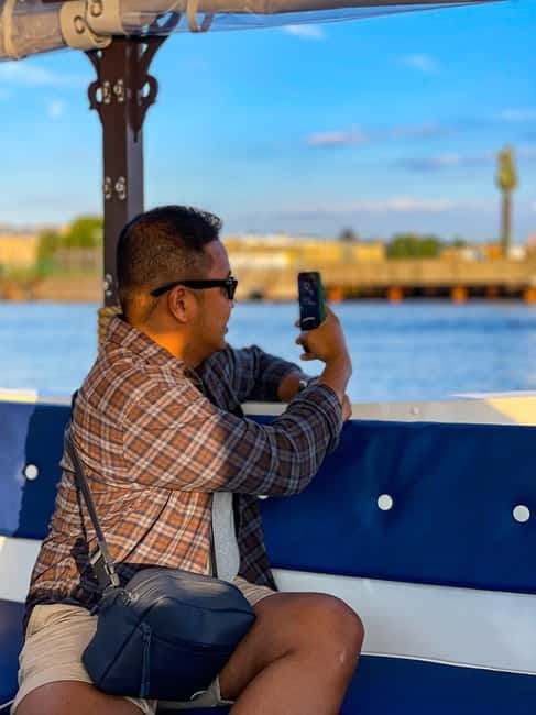 Riga: Canal Boat Sightseeing Tour With Audio guide - Practical Details and Tips for the Tour