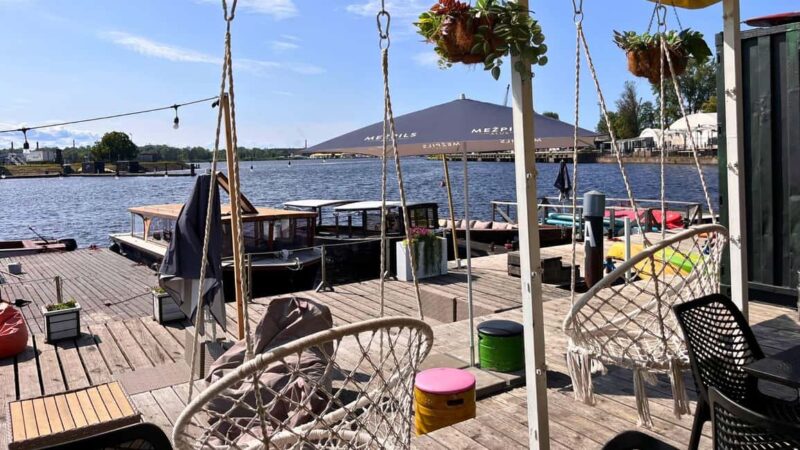 Riga: Canal Boat Tour with Drink & Old Town Audio Tour - Practical Tips for a Smooth Experience