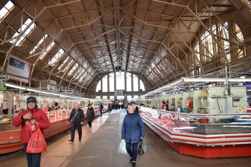 Riga: Central Market Latvian Food Tour - Tasting Latvian Bread, Cheese, and Smoked Meat