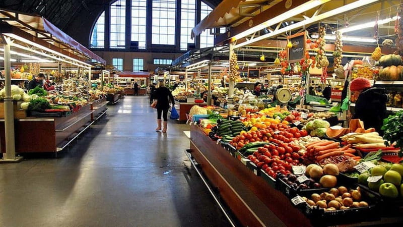 Riga Central Market Tasting Tour with Science Academy Views - Value and Booking Flexibility