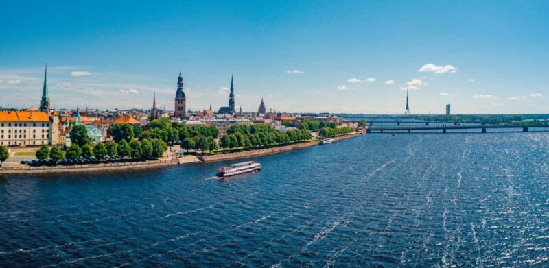 Riga: City Introduction Walking Tour with a Local Guide - Discovering Hidden Corners and Local Stories