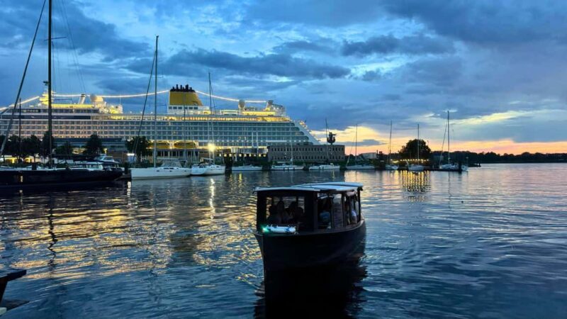 Riga Combo: Boat Tour & Old Town Electrobus Tour - Frequently Asked Questions