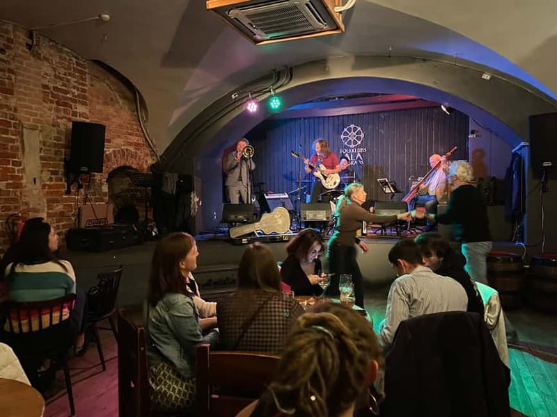 Riga Evening Adventure: Pub Crawl & Games Night - The Variety of Drinks and the Guide’s Insights