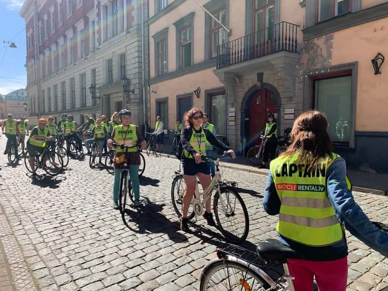 Riga: Guided City Highlights Bike Tour - Discover Riga’s Top Sights on a Guided Bike Tour