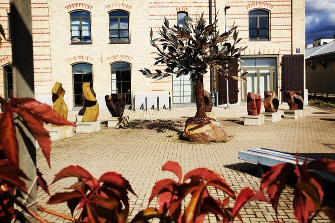 Riga Jewish History Tour - Visiting the Latgale Suburb: A Glimpse into the Past