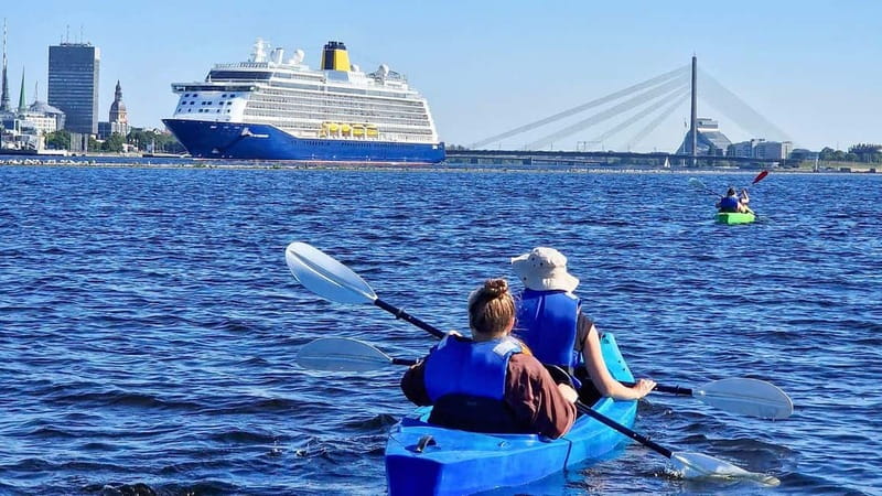 Riga: Kayak Rental in the City Center - Key Points