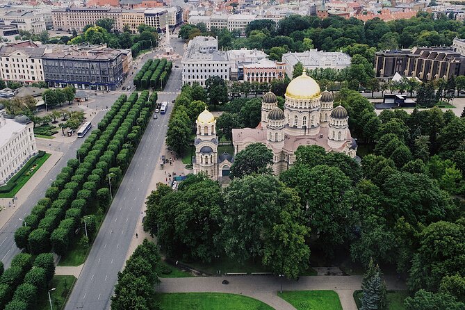 Riga Like a Local: Customized Private Tour - What the Local Guides Bring to the Experience