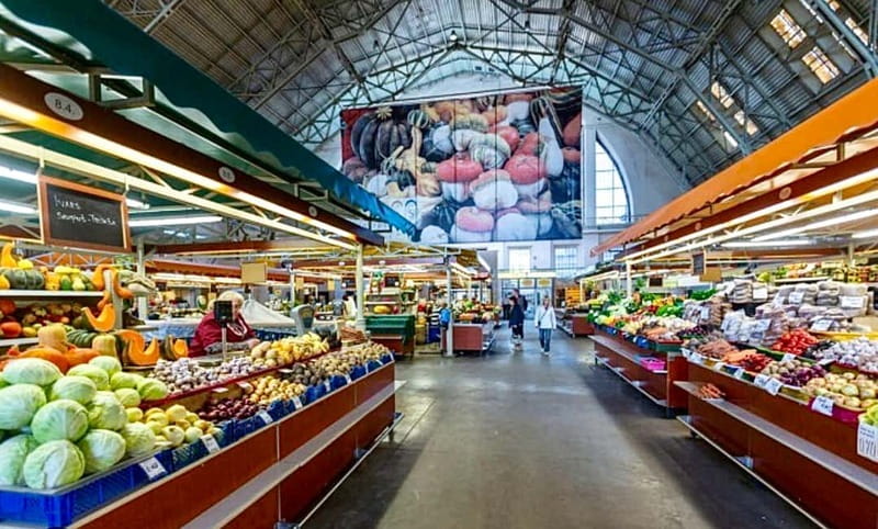 Riga Old Town, C Market & Art Nouveau Guided Walking Tour - Art Nouveau Architecture in Riga