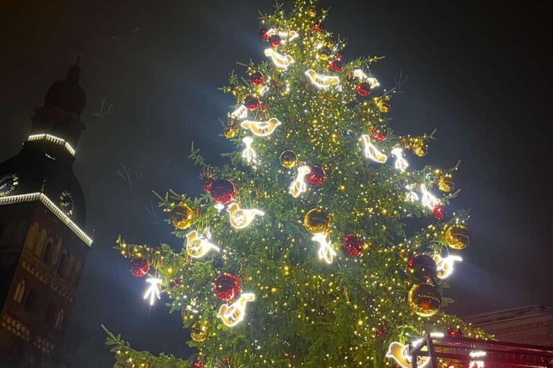 Riga: Old Town Legends & Christmas Spirit Walking Tour - Savoring Latvian Holiday Traditions