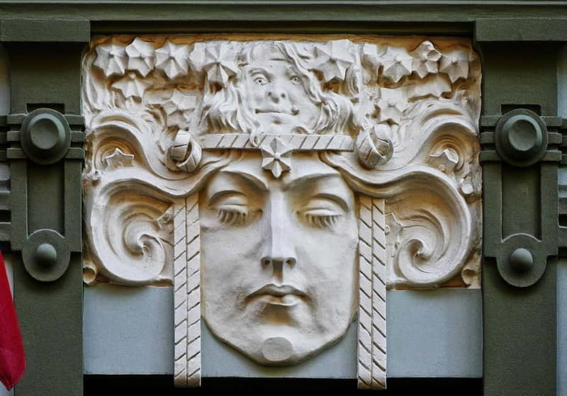 Riga: Old Town Walking Tour with Art Nouveau Highlights - Art Nouveau Architecture in Riga