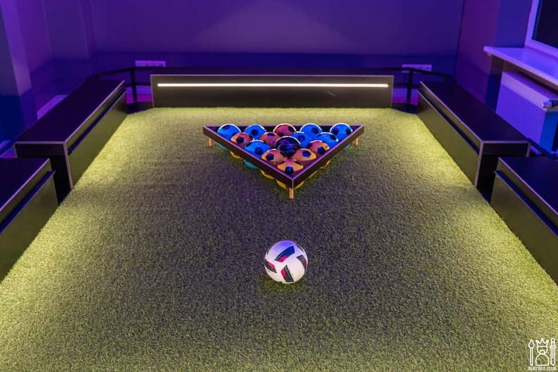 Riga: Players Club XL Entertainment Center Entry Ticket - Arcade and Table Games Collection