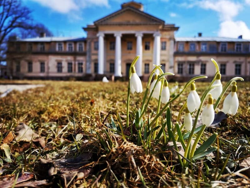 Riga: Private Sigulda, Turaida, and Gauja National Park Tour - Scenic Walks in Gauja National Park