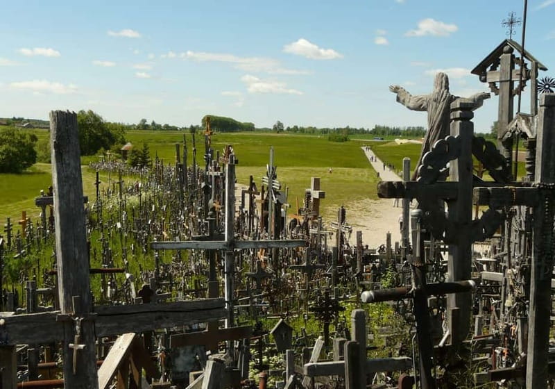 Riga: Private Tour to Hill of Crosses and Rundle Palace - Bauska Castle: A Medieval Stronghold with a View