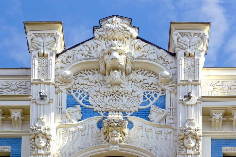 Riga: Private Walking Tour with a Local - Value and Flexibility