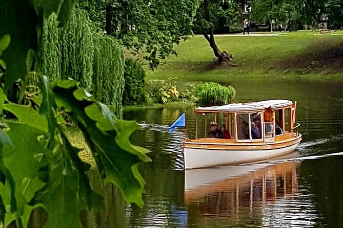 Riga Sightseeing Tour for First Time Visitors - Exploring the Historic Latgale Suburb: From Wooden Houses to Stalinist Architecture