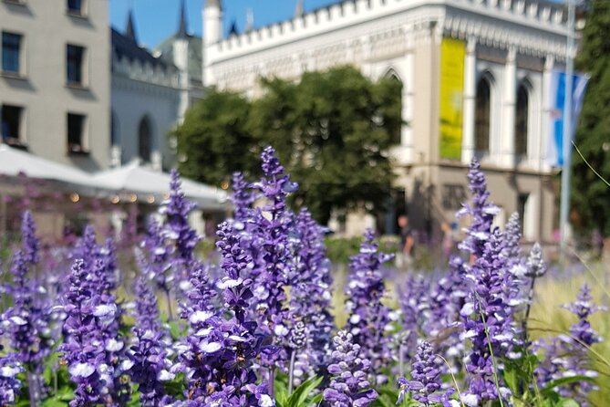 Riga Sightseeing Tour for First Time Visitors - How the Tour Combines Driving and Walking for Optimal Sightseeing