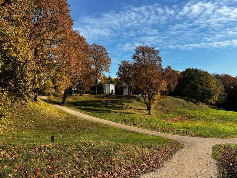 Riga-Vilnius:Rundale palace/Hill of Crosses/Medieval Kernave - The Value Proposition and Suitability