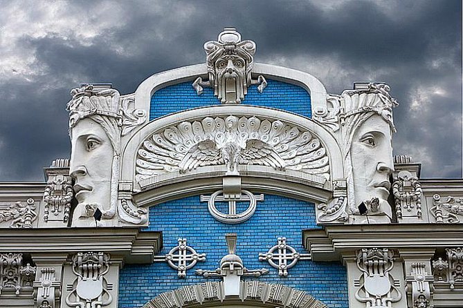 Riga walking guided Sightseeing tour - Exploring Riga’s Art Nouveau Streets on Strelnieku iela