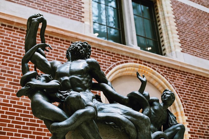 Rijksmuseum w/ Entry Ticket & Amsterdam City Center - Guided Tour - Exploring Amsterdam’s Historic Center on Foot