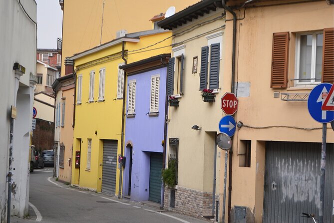 Rimini Scavenger Hunt and Highlights Self-Guided Tour - Key Points