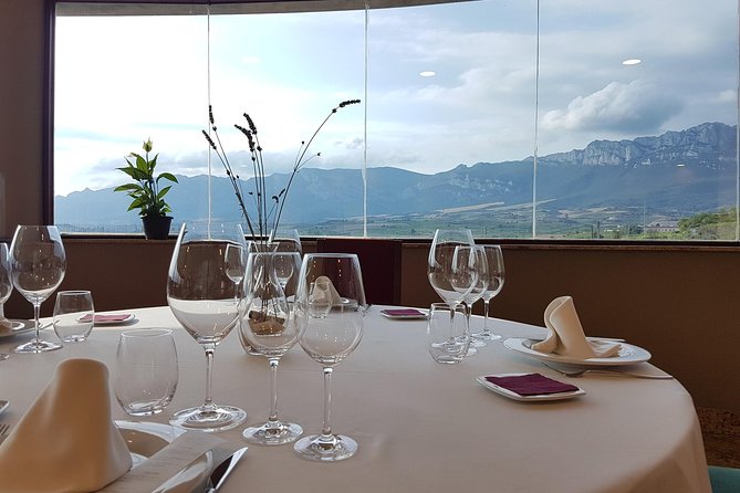 Rioja Wine Tour: Winery, Tasting & Lunch from San Sebastian - Guides and Personal Service