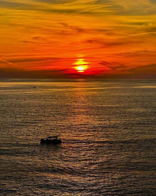 Riomaggiore: Cinque Terre Sunset Boat Tour - Riomaggiore: Cinque Terre Sunset Boat Tour — A Relaxed, Scenic Adventure