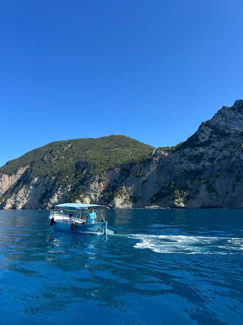 Riomaggiore: Cinque Terre Sunset Boat Tour - Sunset Timing and Pacing