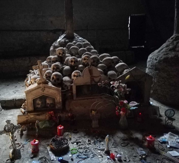 Rione Sanità tour among baroque, revival, street art & food - The Art of Rebirth: Murals, Sculptures, and Cultural Symbols