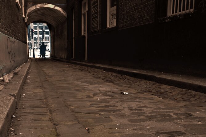 RIPPERTRAIL: Hunt for Jack the Ripper (Self-Guided History Walk) - Discover the Self-Guided Jack the Ripper Adventure in London