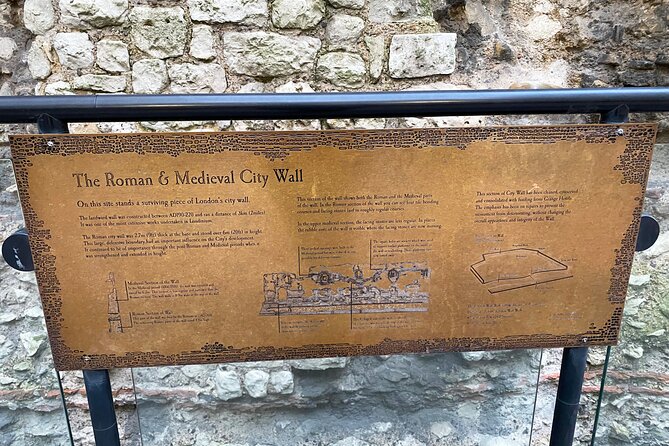 RIPPERTRAIL: Hunt for Jack the Ripper (Self-Guided History Walk) - Investigating the Suspects: Profiles and Clues