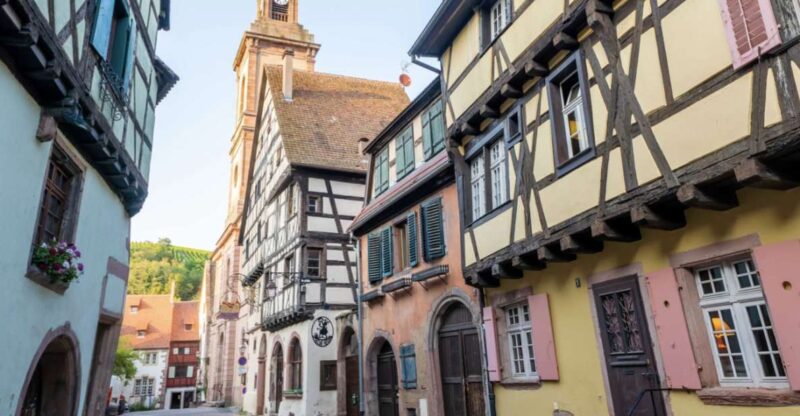 Riquewihr: Private Guided Walking Tour - Exploring Riquewihr’s Medieval Gateways and Towers