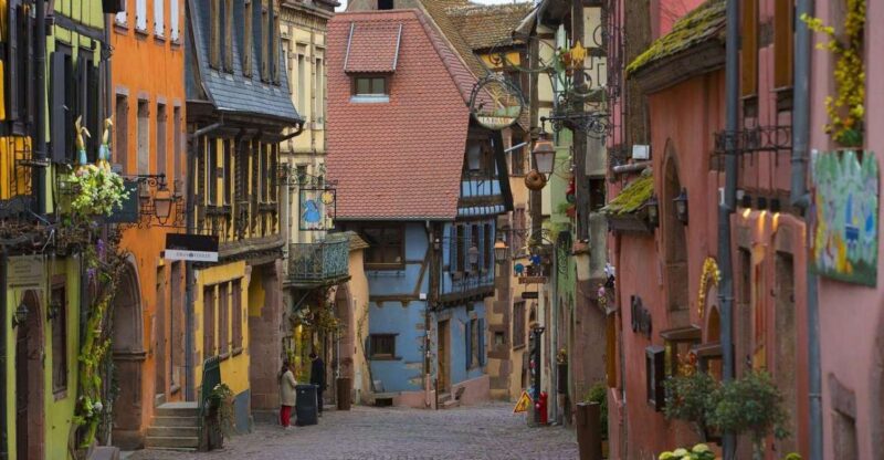 Riquewihr Private Walking Tour - Discovering Riquewihr’s Medieval Streets