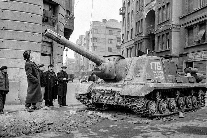 Rise Against the Soviet: The 1956 Revolution - Private Tour - Bem Jozsef Memorial and the Student Protest