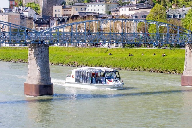 River Cruise to Hellbrunn, Palace & world-famous trick fountains - Scenic Old Town River Cruise with Expert Commentary