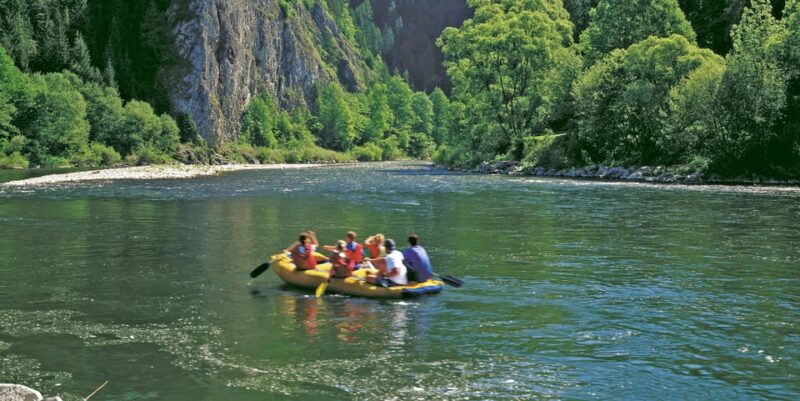 River Dunajec Cruise on Wooden Rafts with Guide - Understanding the Tour’s Limitations and Suitability