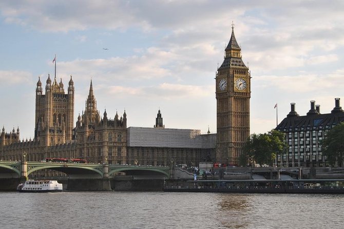 River Thames boat trip to Greenwich - Starting Point at Westminster Pier
