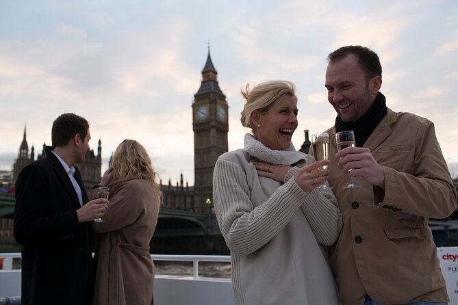 River Thames Evening Cruise with Sparkling wine and Canapés - Key Points