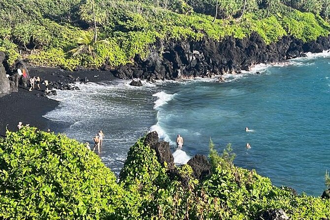 Road To Hana Black Sand Beach Waterfalls & Turtles Tour - Easy and Stress-Free Route Along Hana Highway