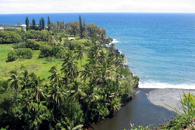 Road to Hana Luxury Limo-Van Tour with Helicopter Flight - Logistics and Accessibility