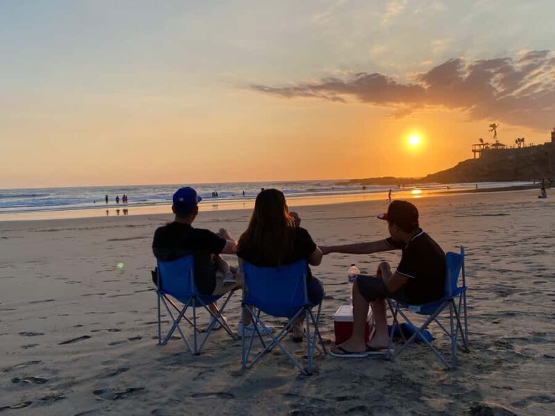 Road trip from La Paz to Todos Santos and Los Cabos. - Watching the Sunset at Playa Cerritos