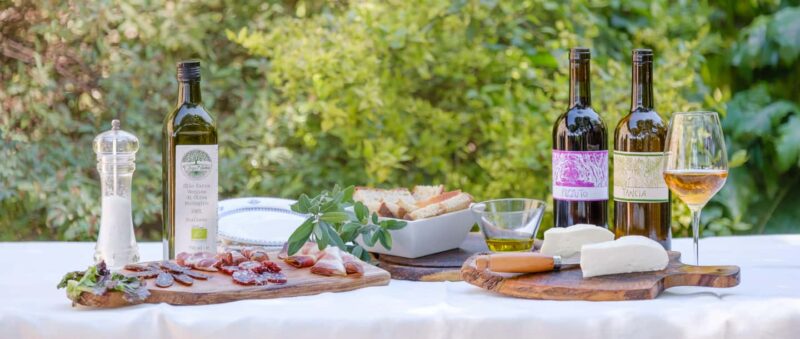 Roccantica: Guided Tour of the Organic Farm with Aperitif - Key Points