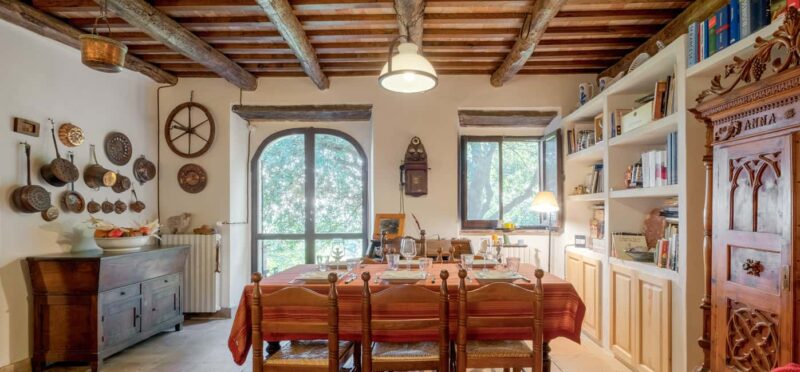 Roccantica: Guided Tour of the Organic Farm with Aperitif - Sunset Aperitif on the Panoramic Terrace