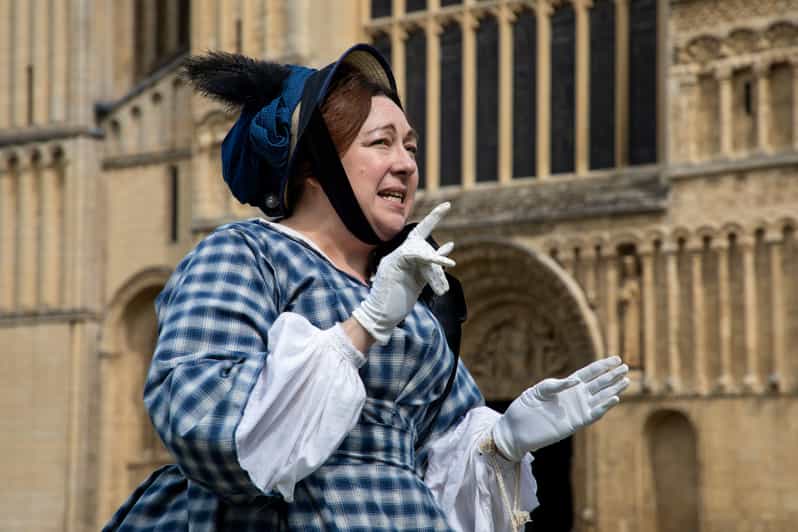 Rochester, Kent: Costumed Guided Tour - Key Points
