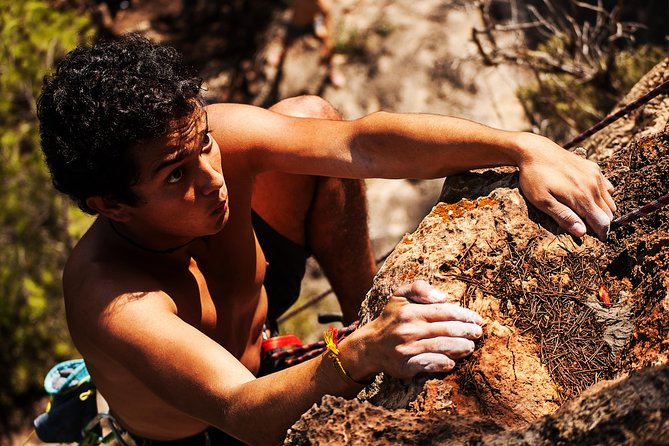 Rock Climbing Barcelona - Photography and Social Time: Capturing the Moment