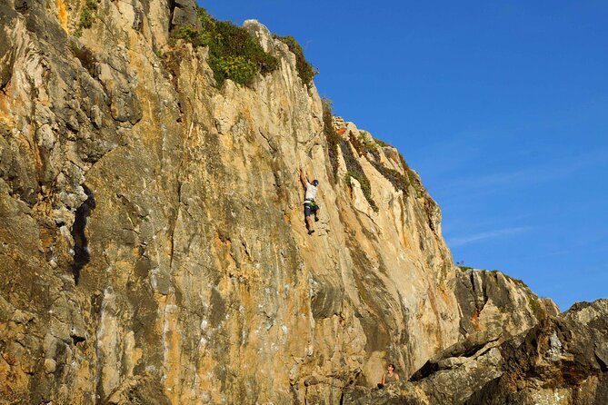 Rock Climbing in Cascais, Lisbon - The Guides Who Make the Difference