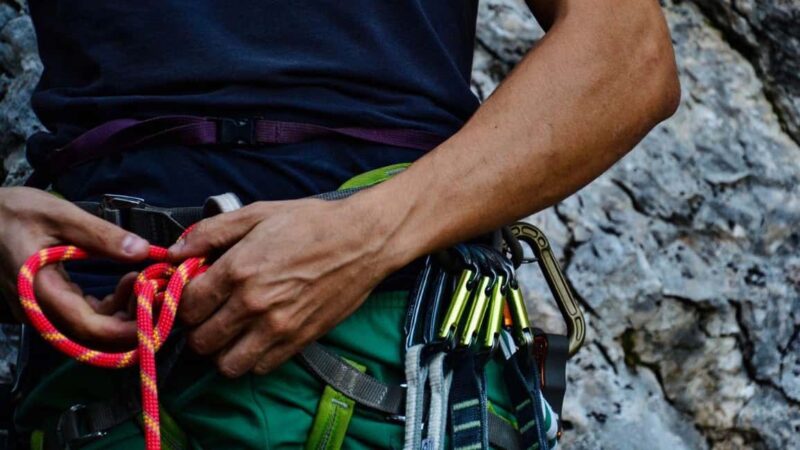 Rock Climbing in Northern Portugal - Personalization and Expert Guidance in a Small Group Setting