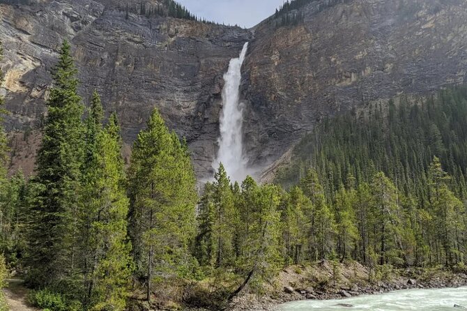 Rockies Grand Advanture: Moraine & Louise Lakes, Waterfall Tour - What’s Included and What You Need to Bring
