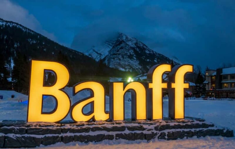 Rocky Mountains Ski Safari: Lake Louise, Sunshine & Norquay - Savoring Local Flavors and Warming Up in Banff